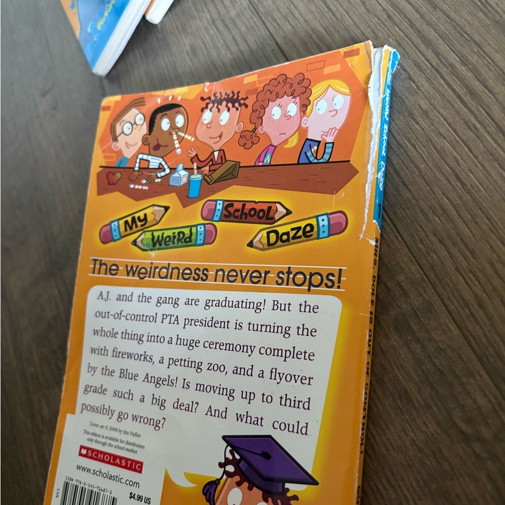 My weird school daze books 1-12 - Picture 3 of 5